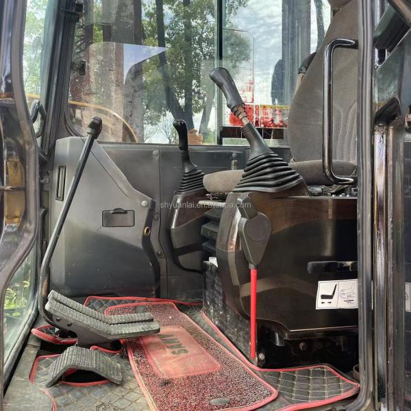 Excavateur manuel SANY60C Pro 6T Poids de fonctionnement Bon état pour les grands projets