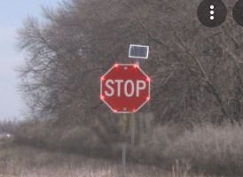 Red Aluminium 8W 16V Solar Powered Street Signs For Road Safety