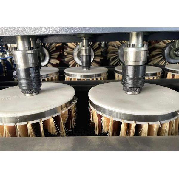 Solution de porte en bois Travail du bois industriel Machine CNC de ponçage du bois