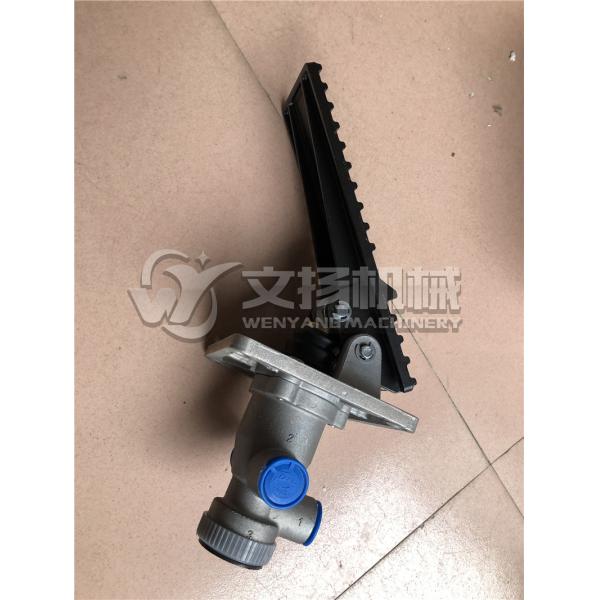 XCMG ZL30G Air brake master valve original wheel loader spare parts 800901158 SLZD-3514002
