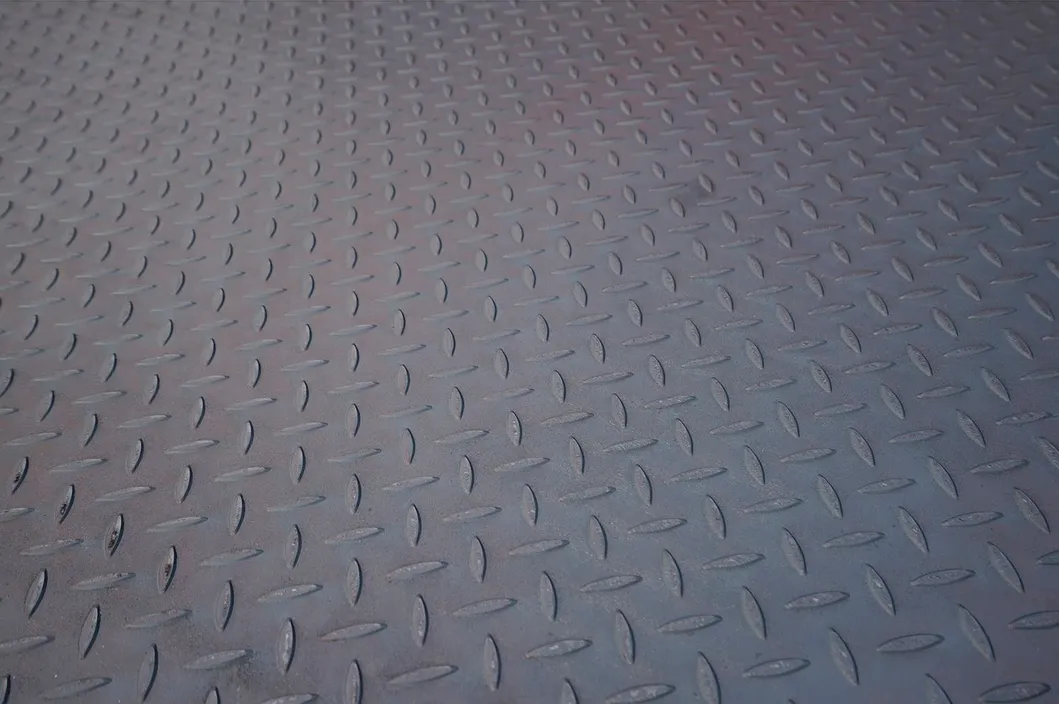 EN10155 SUMIHARD Q235B Q345B Q355NH Galvanized Checkered Plate For Floor