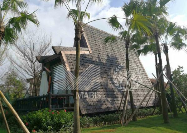 AnticorrosivePrefabricated Wooden Houses With 100mm High Density PU Foam Insulation