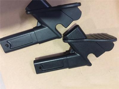 Peça preta de alumínio fazendo à máquina da máquina do CNC da anodização do CNC da linha central do serviço quatro do OEM