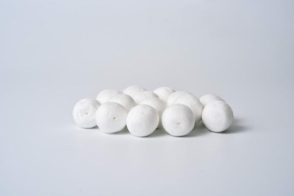 Soft Medical Cotton Balls 80 Degree Whiteness Non Stick Comfortable Gentle
