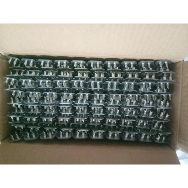 Des connecteurs de bois métallique pour carton