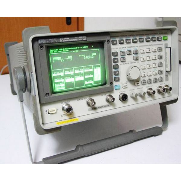 Keysight 8920A RF Communications Test Set with 0.4 - 1000 MHz Frequency Range and 928 kbytes Memory