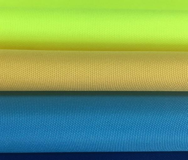300 * 300D  200 GSM 100 Polyester Fabric Waterproof Easy To Wash For Bag