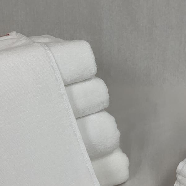 Сплетенные полотенца ткани 34кс75км белые Терри