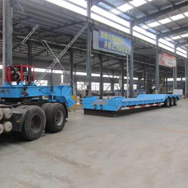 1310mm Wheel Base Heavy Duty 3 Axles Gooseneck Lowbed Semi Trailer with Air Suspension