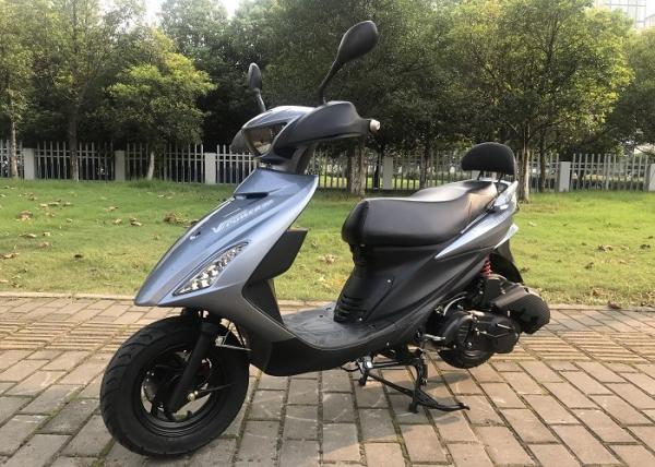 Air Cooled Gas Motor Scooter Single Cylinder Engine 90# Fuel Feed