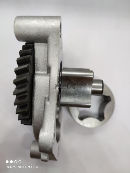 129900-32001 Excavator Engine Oil Pump For 4TNV94 4TNV98