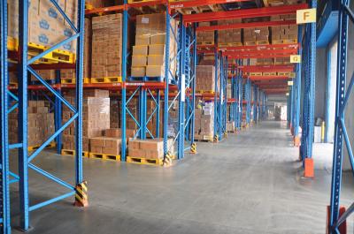 First In Late Out Heavy Duty Pallet Racks Upright 90 X 70 X 2.5 MM For Chemicals Industrial