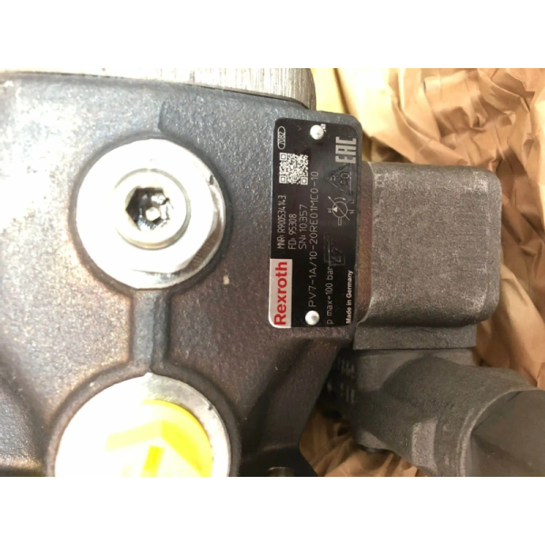 PV7-2X/20-20RA01MA0-10-A480	
PV7-1X/06-10RA01MA0-10-C3.1
PV7-2X/20-20RA01MA0-10-P100 German vane pump PV7 Rexroth series hydraulic oil pump, original imported stock in stock