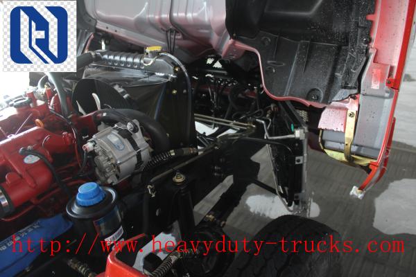 Sinotruck 4 x 2 266HP Mobile Workshop Truck With Repair Tools Yellow With Crane Maintain Car