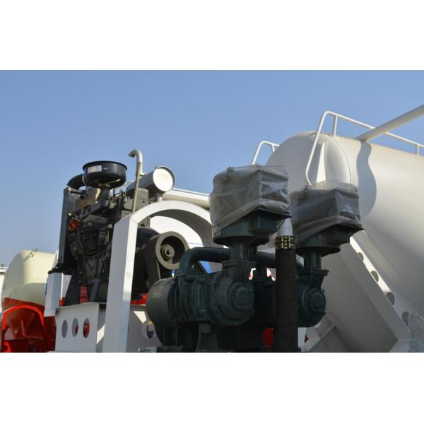 50-70cbm 2/3 Axle Cement Silo Trailer , Dry Bulk Cargo Trailer 40 - 100 Tons