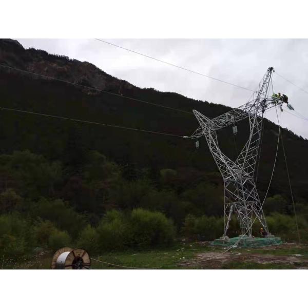 O mergulho quente galvanizado dobra a torre de aço para a linha de transmissão 110KV