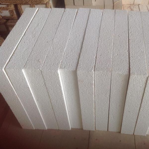 Нагнетательные печи Применение Алюминиевый пузырь кирпич 0,2-3 мм для легкого веса корунда огненный кирпич