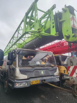 Zoomlion Truck Crane ZTC550H562, with a lifting capacity of 55 tons.