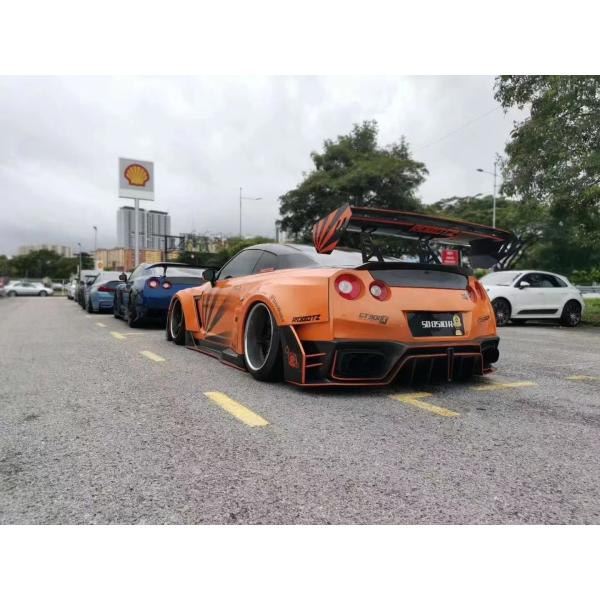 Customized 2022 Nissan Body Kit Front And Rear GTR R35 Car Bumper Covers