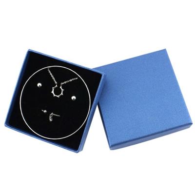 Varnished Kraft Paper Cardboard Jewelry Gift Boxes Bulk For Necklace Presentation Packaging
