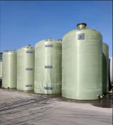 En el caso de los productos químicos industriales, el FRP GRP de vidrio es el tanque de almacenamiento vertical y el tanque de líquido profesional