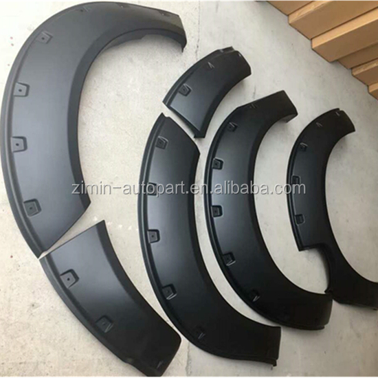 NP300 2016 ABS Plastic Wheel Eyebrow Weather Resistance