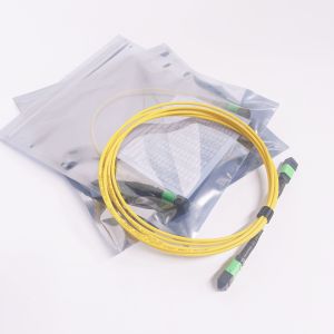 Single Mode Ultra Low Loss MPO-16 Multi-fiber Patch Cable MTP-16 APC 16fibers