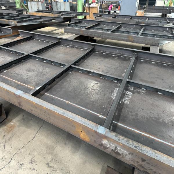 Fabrication de structures en acier de chaudière OEM pour le collecteur de poussière