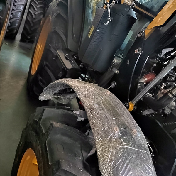 4WD 180HP Agricultural Tractor Farm Equipment 3 Year Warranty