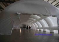 Tente de sport gonflable en PVC grande Marquise au parapet Cour de paintball Tente couvrant mariage