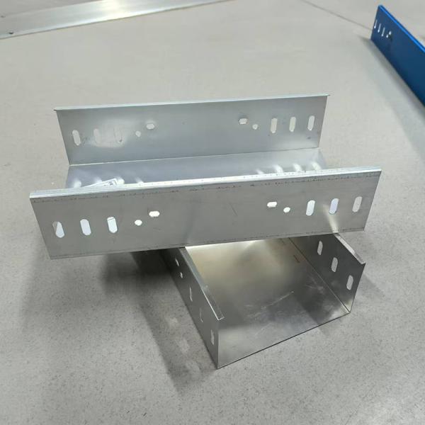 3m-6m Length Aluminum Slotted Cable Tray With Lightweight Construction