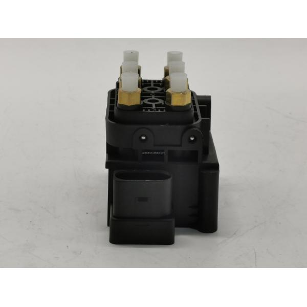 Bloque de válvula de solenoide de suspensión por aire para Audi Q7 4L 7P Porsche 955 958 OE NO. 95835890300