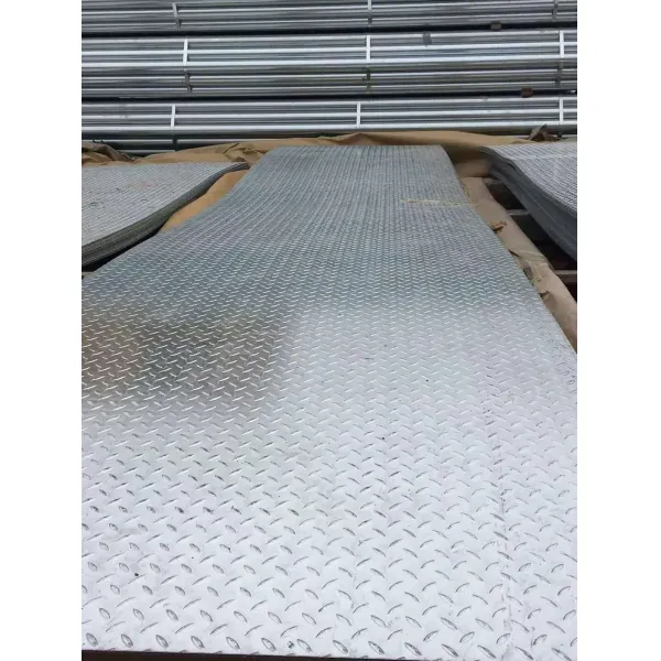 6mm Thick 2400*1200mm Sized A36 Galvanized Mild Steel Chequered Plate Checkered Plate