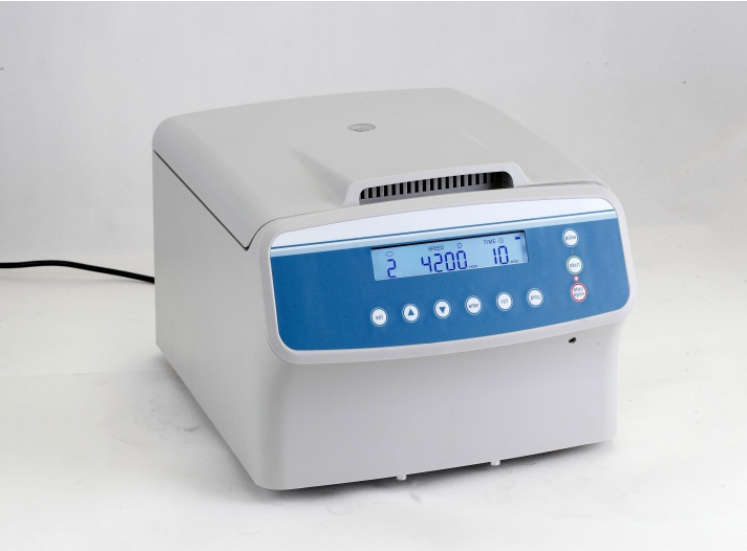 PRP Centrifuge Machine with 5000rpm Max Speed 3555xg RCF and LCD Display for Laboratory Use