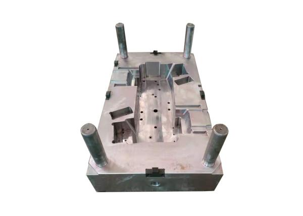 E420 Hot Runner Plastic Injection Molding Tooling With LKM Base