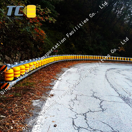 Roadway Safety EVA Buckets Rolling Guardrail Barrier For Highway