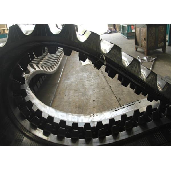 Yanmar Large Undercarriage Rubber Tracks 232kg 90 Mm Pitch In Black Color