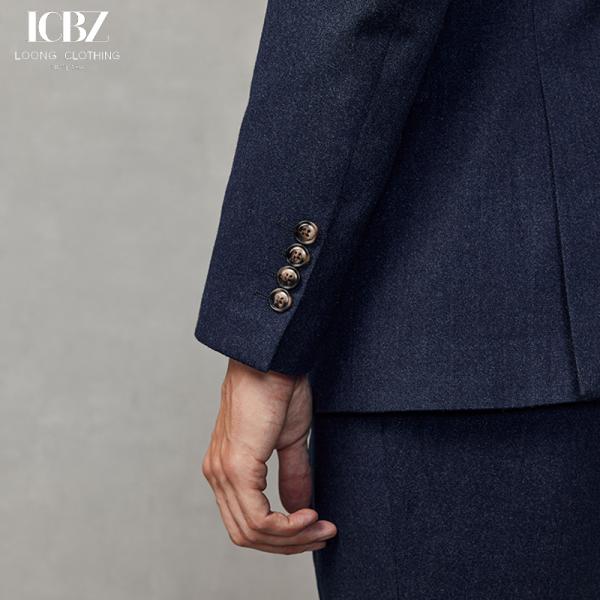 Traje masculino de lana azul oscuro / seda para diseños personalizables al final y bodas lujosas