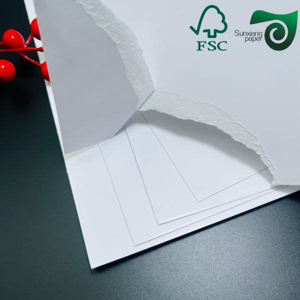 FSC Papel revestido con C2S de doble cara brillante y personalizable 20 26 pulgadas 18PT 24PT
