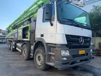 180 M3/H Zoomlion ont employé la puissance de Mercedes Benz Chassis 300KW de camion de pompe concrète