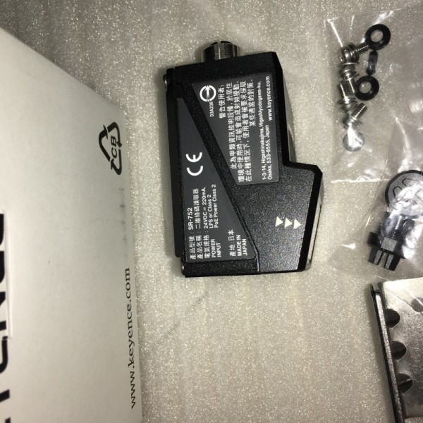 SR-752 Keyence High Performance Compact 1D and 2D Code Reader Barcode Scanners Barcode Readers