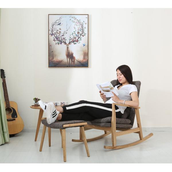 Нордическая кресло-качалка твердой древесины отдыха стиля крытая с здоровыми не токсическими материалами