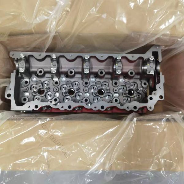 diesel Engine Cylinder Head J05e Sk200-8 Sk250-8 Vh11101e0b61 for Excavator