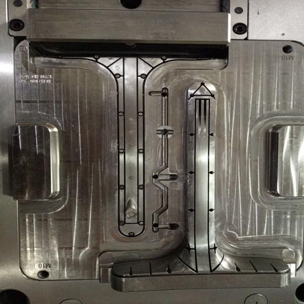 LKM EQV Daily Products Plastic Parts Injection Molding 2 Cavity
