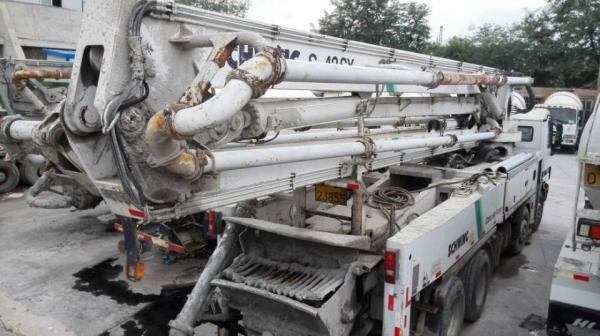 Semi-Dry Shotcrete 42m Used Concrete Pump Truck Schwing Pump 2014 Year Spare Parts