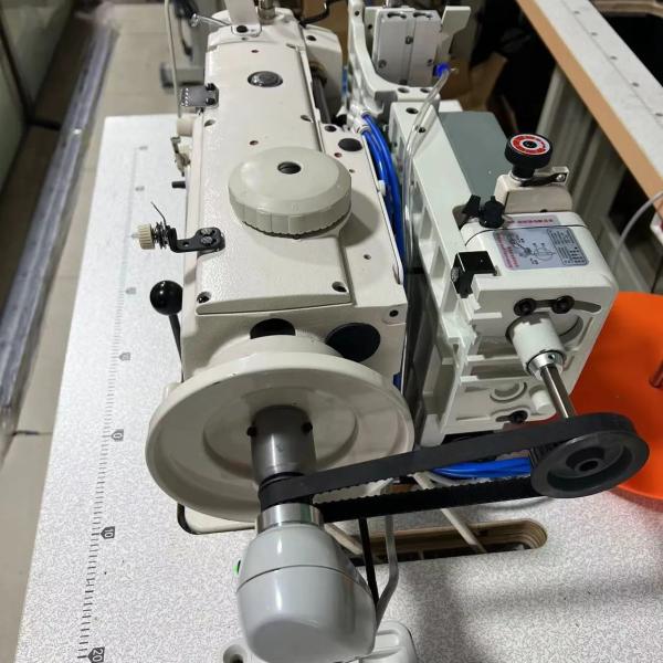 フラットベッド直駆工業縫製機 切断器と接続