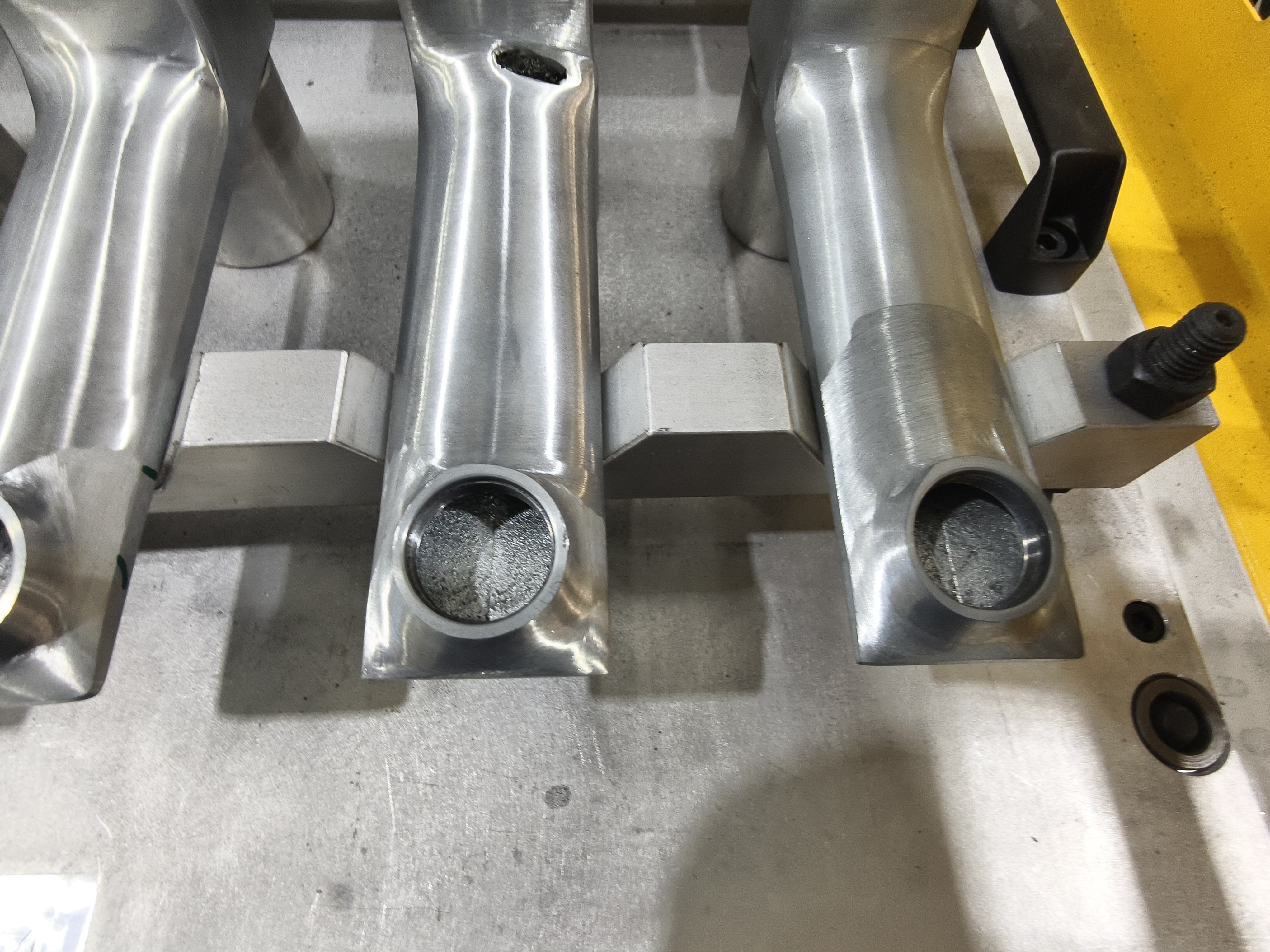 High Precision Robotic Grinding And Polishing Machine For Stainless Steel Faucet Body