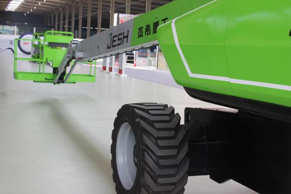 14500kg Telescopic Boom Lift Diesel Engine with  platform capacity  230kg