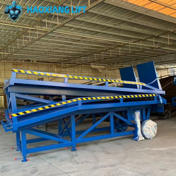 Blue 10t Portable Hydraulic Ramp – CE/ISO Certified, Mobile Sectional Container Loading/Unloading Tool
