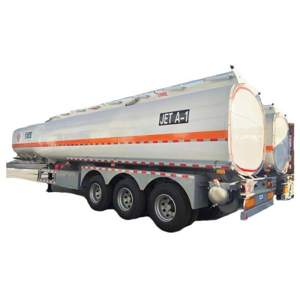 Ordinary Liquid Transportation Semi Trailer Refueling Trucks Large Oil Tank Trucks Liquefied Natural Gas Transportation